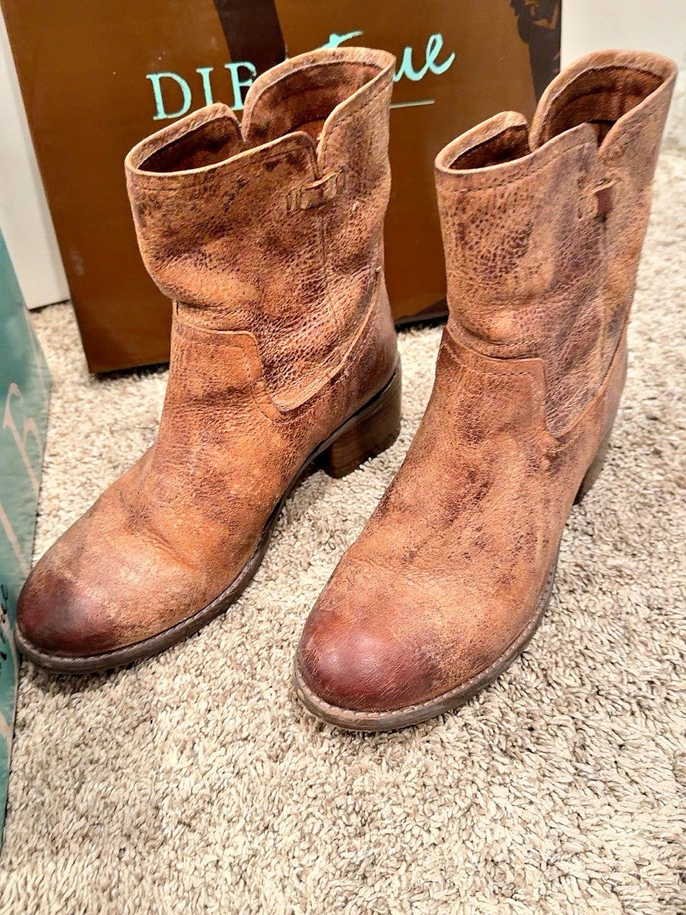 Diba True West Haven Women's Ankle Boots in Tan Vintage Leather US 7